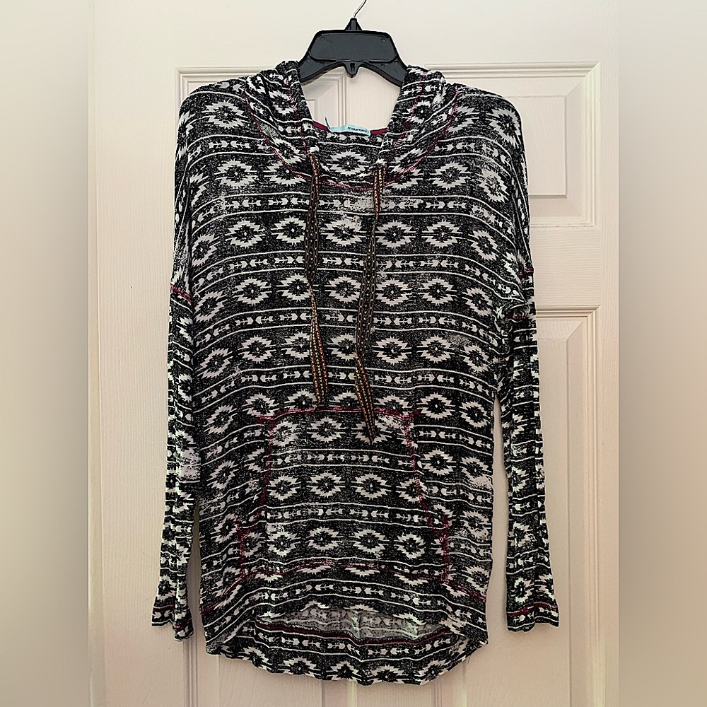 Maurice’s Long Sleeve Shirt